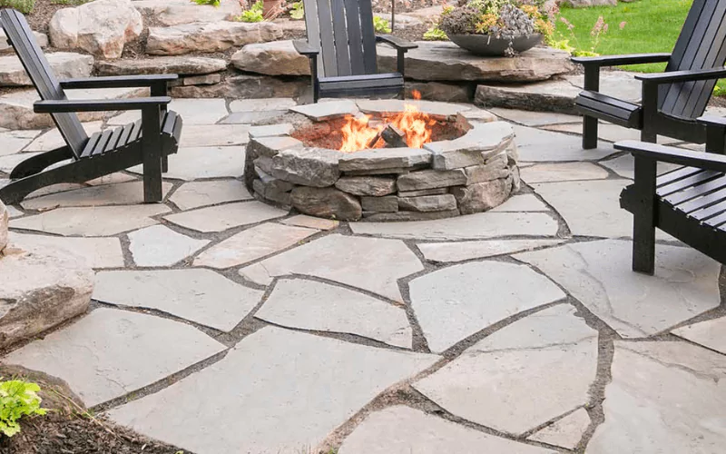 How to Choose the Perfect Fire Feature for Your Outdoor Space?